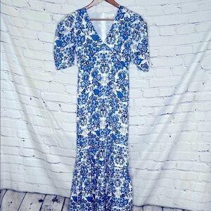 Anna Cate Floral Blue & White Maxi Dress Size X-Small Great Condition